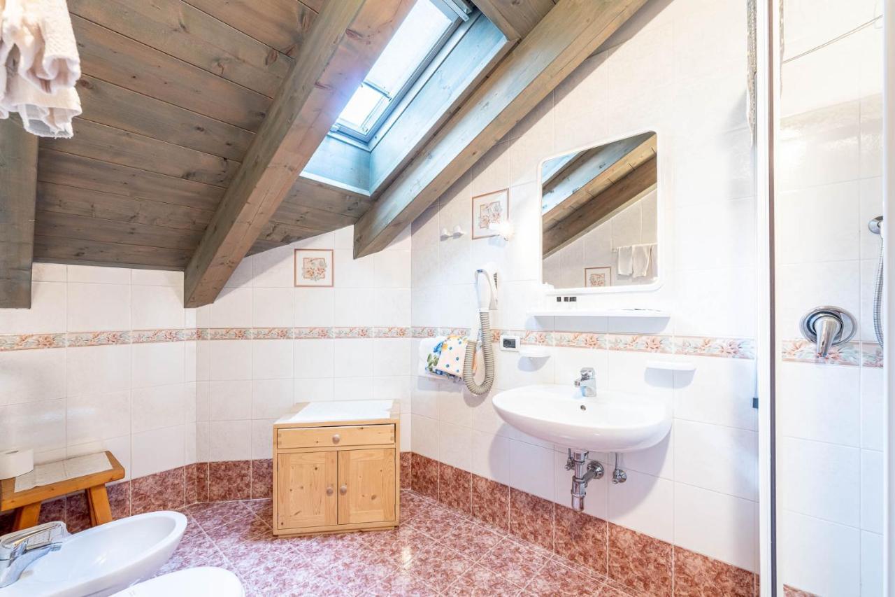 Bed and Breakfast Garni Letizia Кампителло-ди-Фасса Экстерьер фото