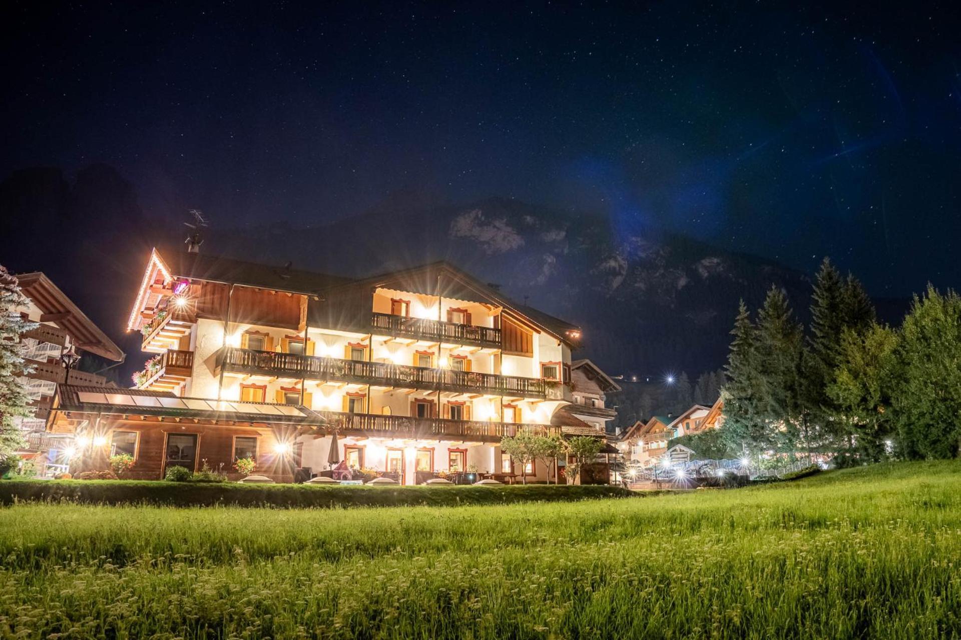 Bed and Breakfast Garni Letizia Кампителло-ди-Фасса Экстерьер фото